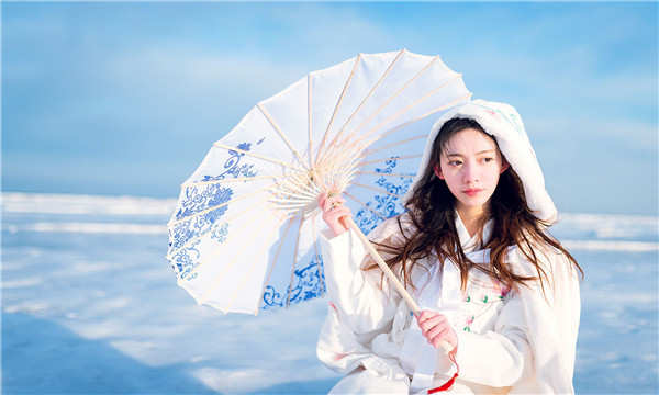 云溪试管代怀生子多少钱一个？助孕之路的费用分析与方案选择